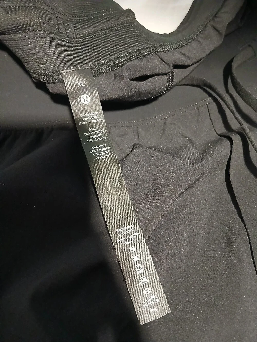 Lululemon Mens Athletic Shorts - Picture 3 of 3